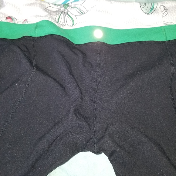 Lululemon pants - Picture 9 of 10